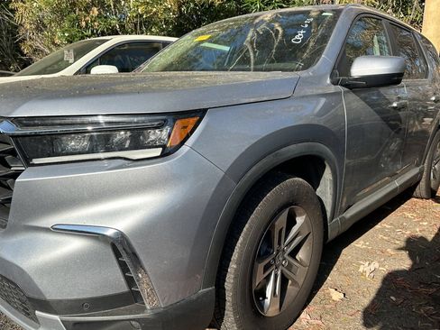 Used 2023 Honda Pilot EX-L image 5