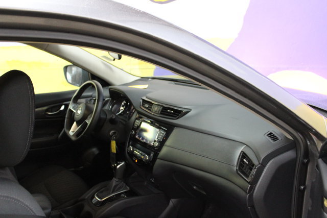 Used 2020 Nissan Rogue S AWD/4WD image 11