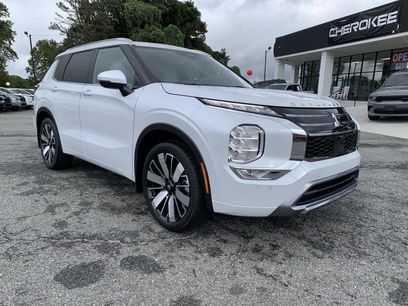 New 2025 Mitsubishi Outlander SEL