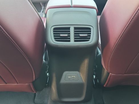 Used 2024 Buick Envision Sport Touring AWD/4WD image 22