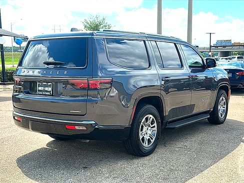 Used 2022 Jeep Wagoneer Series I RWD image 8