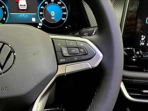 New 2026 Volkswagen Atlas Cross Sport SEL Premium R-Line image 18