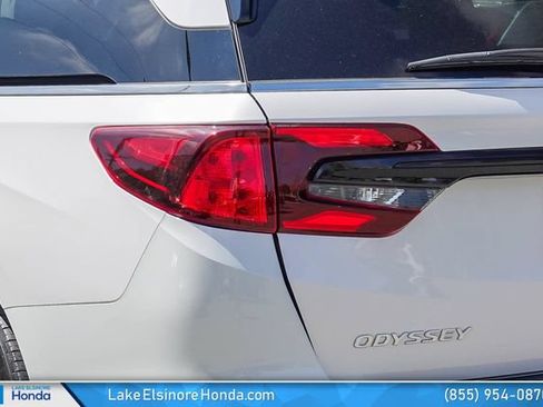 Certified 2024 Honda Odyssey Sport image 12
