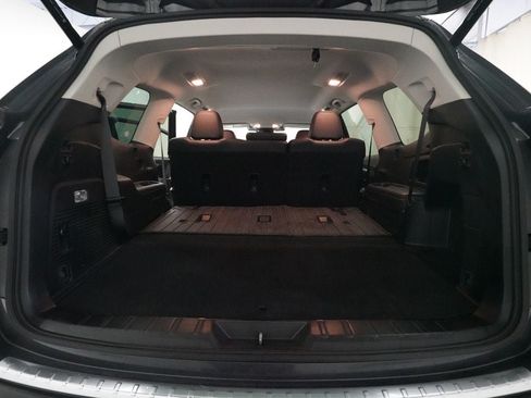 Used 2023 Subaru Ascent Limited AWD/4WD image 10