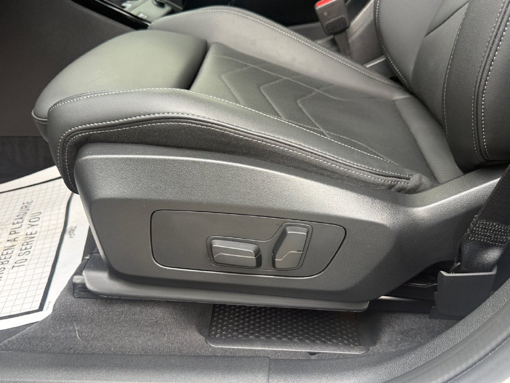 Used 2025 BMW X1 M35i w/ Premium Package AWD/4WD image 21