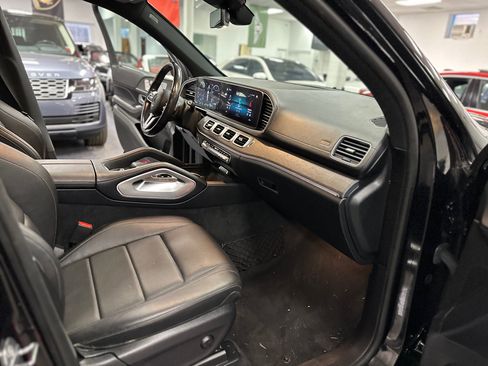 Used 2020 Mercedes-Benz GLS 450 4MATIC image 35