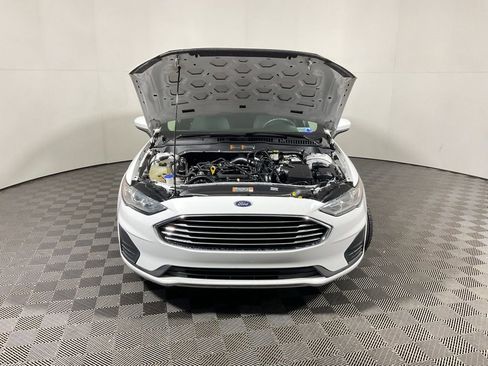 Used 2020 Ford Fusion SE image 6