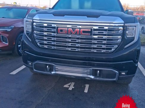 Used 2024 GMC Sierra 1500 Denali image 1