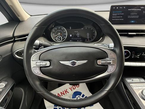Used 2025 Genesis GV70 2.5T AWD/4WD image 19