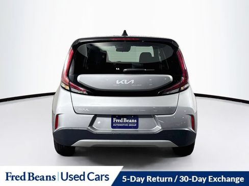 Used 2024 Kia Soul LX w/ Option Group 015 FWD image 7