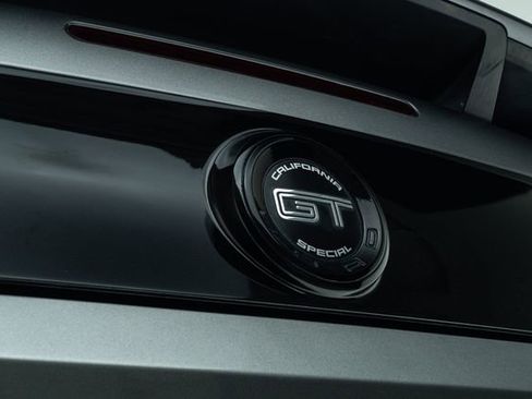 Used 2013 Ford Mustang GT Premium image 17