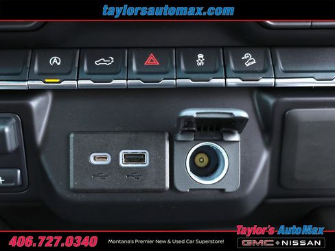 Used 2021 Chevrolet Silverado 1500 RST image 15