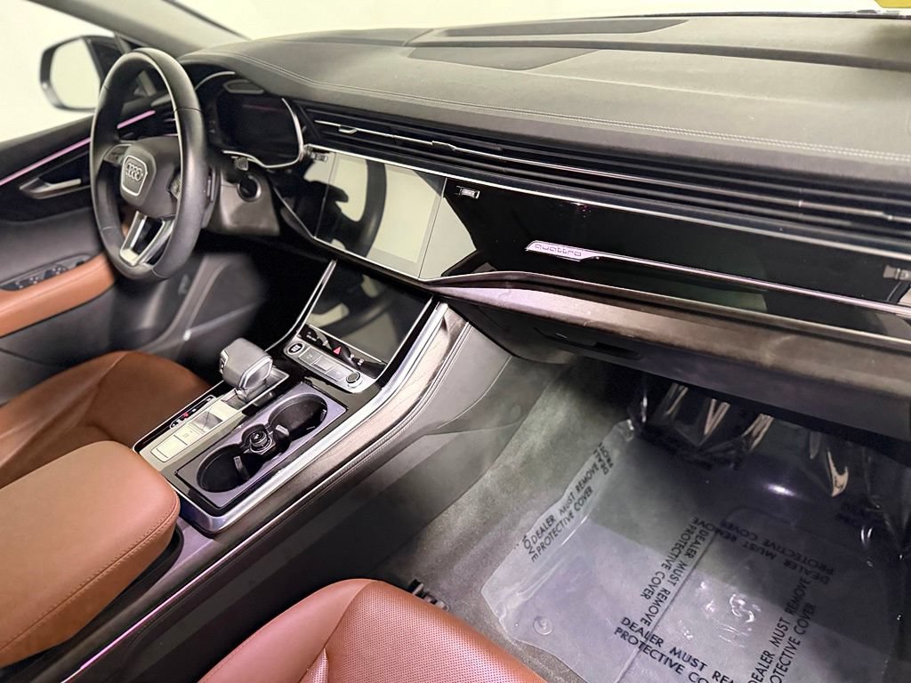 Used 2023 Audi Q8 Prestige AWD/4WD image 25