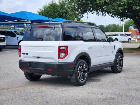 Used 2022 Ford Bronco Sport Outer Banks w/ Tech Package AWD/4WD image 5