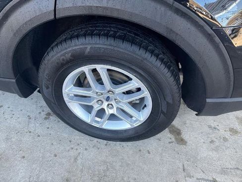 Certified 2025 Ford Explorer Active w/ Active Comfort Package image 29