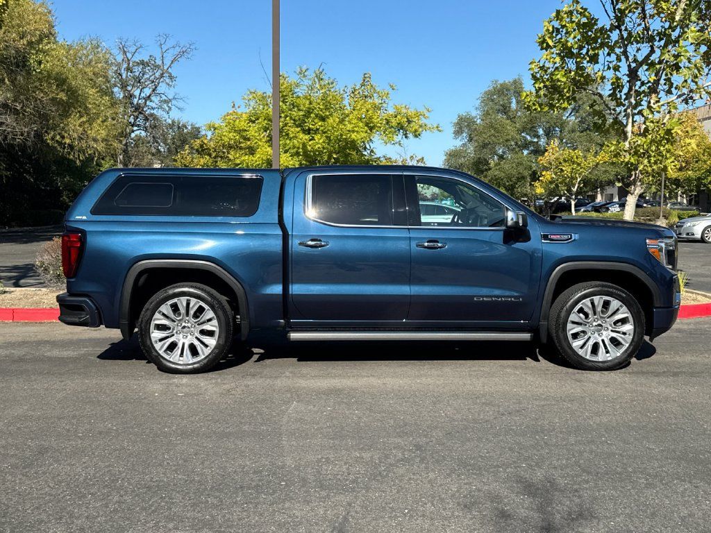 Used 2022 GMC Sierra 1500 Denali w/ Denali Premium Package AWD/4WD image 4