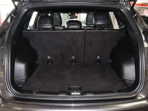 Used 2024 Jeep Compass Trailhawk image 9