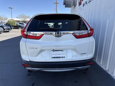 Used 2018 Honda CR-V Touring image 6