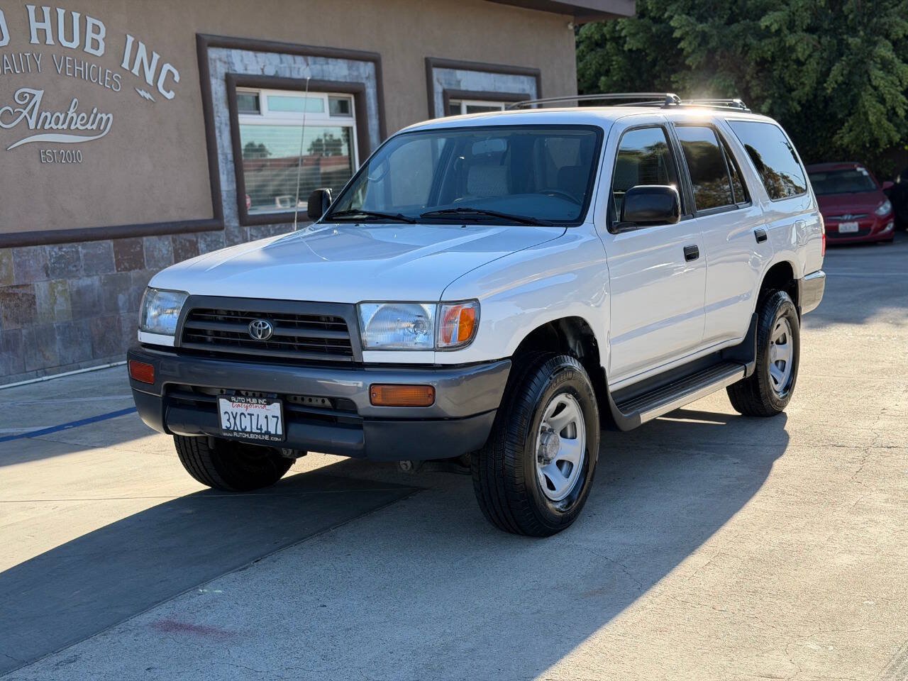 Used 1998 Toyota 4Runner 2WD w/ Upgrade Pkg image 4