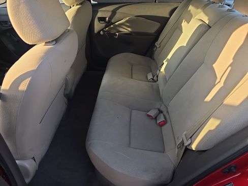 Used 2009 Toyota Yaris Sedan image 16