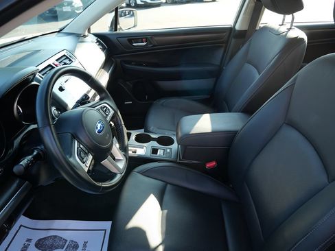 Used 2015 Subaru Legacy 2.5i Limited AWD/4WD image 10