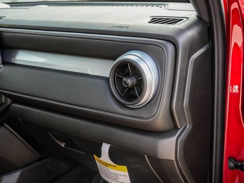 New 2026 Chevrolet Colorado LT w/ LT Convenience Package AWD/4WD image 16