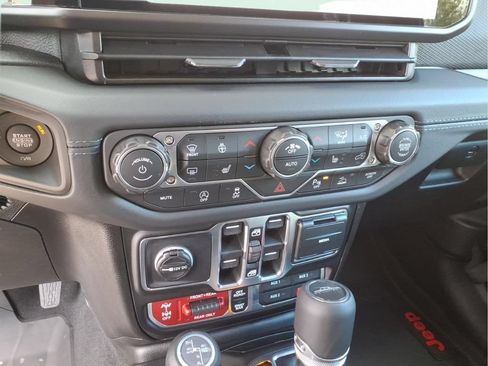 New 2026 Jeep Gladiator Rubicon AWD/4WD image 21