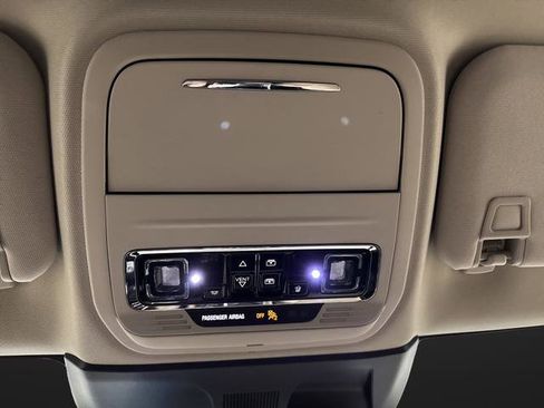 Used 2022 Lincoln Corsair Reserve w/ Equipment Group 201A image 27