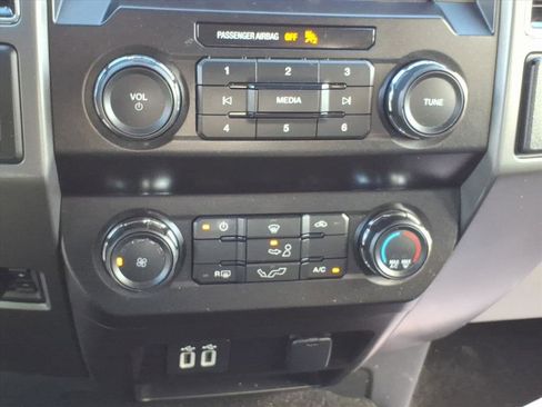 Certified 2020 Ford F150 XLT w/ Snow Plow Prep Package image 17