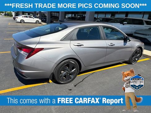 Used 2023 Hyundai Elantra SEL FWD image 4