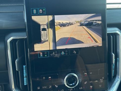 Used 2025 GMC Acadia Elevation image 22