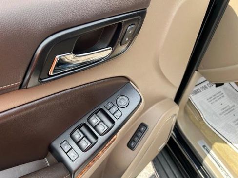 Used 2017 Chevrolet Tahoe Premier AWD/4WD image 23