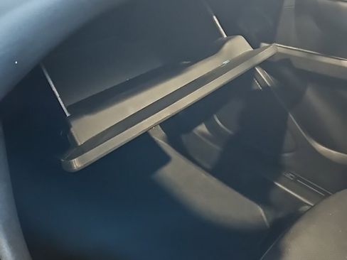 Used 2024 GMC Terrain SLT image 28