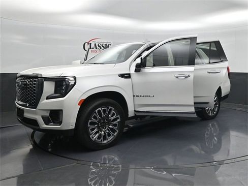Used 2024 GMC Yukon Denali Ultimate image 35