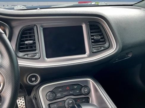 Used 2021 Dodge Challenger R/T Scat Pack RWD image 9