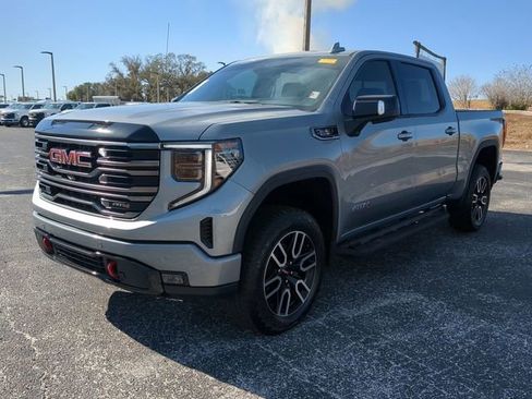 Used 2025 GMC Sierra 1500 AT4 w/ AT4 Premium Package image 9