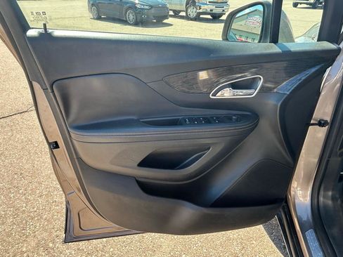Used 2015 Buick Encore FWD image 14