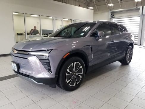 Used 2024 Chevrolet Blazer EV LT AWD/4WD image 2