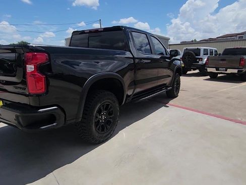 Certified 2025 Chevrolet Silverado 1500 ZR2 w/ Technology Package AWD/4WD image 34