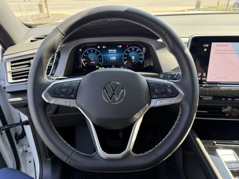 New 2026 Volkswagen Atlas Cross Sport SE w/ Panoramic Sunroof Package AWD/4WD image 12