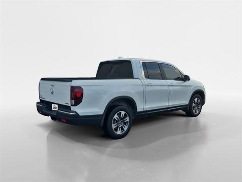 Certified 2019 Honda Ridgeline RTL image 4