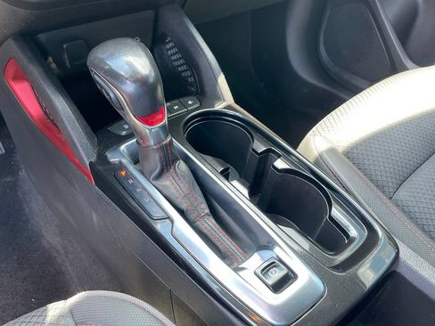 Used 2022 Chevrolet TrailBlazer RS FWD image 18