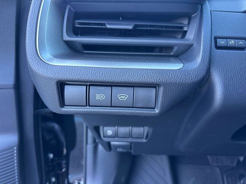 New 2026 Toyota Prius LE image 9