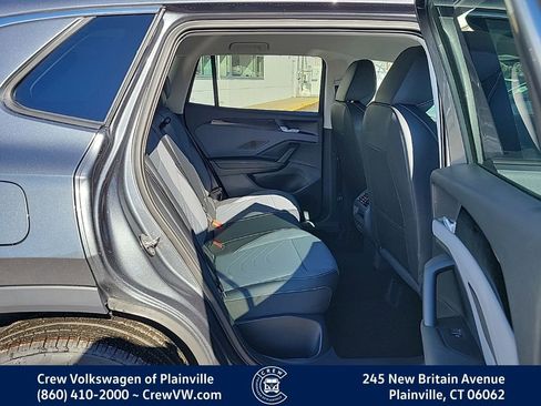 New 2026 Volkswagen Tiguan SE image 15