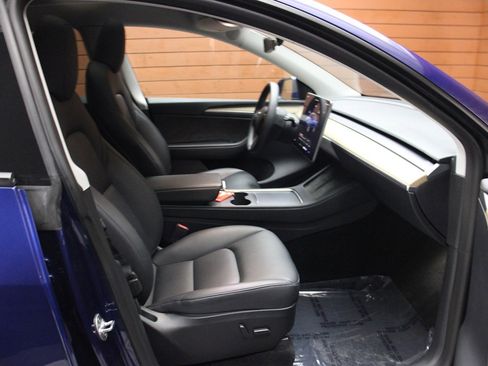 Used 2023 Tesla Model Y Long Range image 20