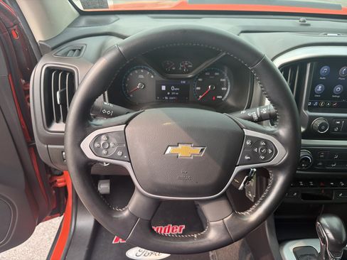 Used 2022 Chevrolet Colorado ZR2 w/ ZR2 Dusk Special Edition AWD/4WD image 17