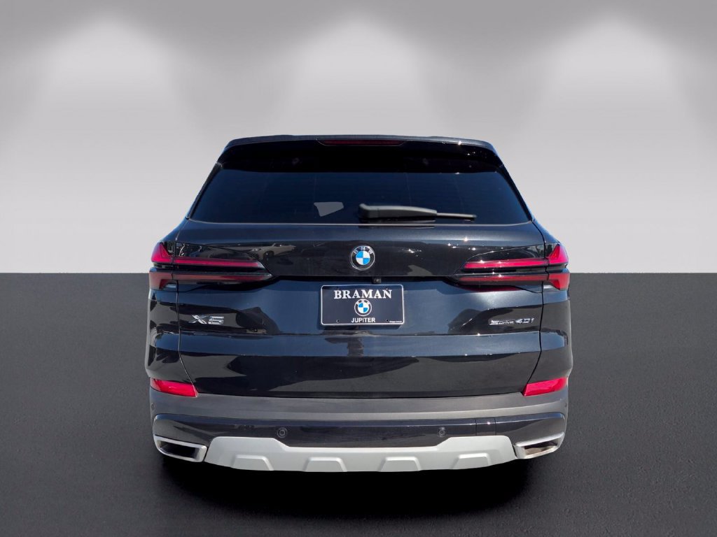 Certified 2025 BMW X5 sDrive40i w/ Parking Assistance Package RWD image 5