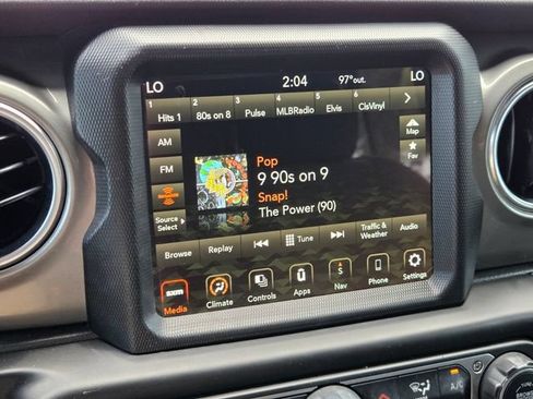 Used 2022 Jeep Wrangler Unlimited Sahara AWD/4WD image 21