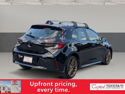 Used 2025 Toyota Corolla Hatchback w/ SE Package FWD image 7