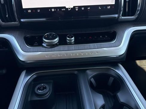 New 2026 Ford Expedition Max Platinum image 35